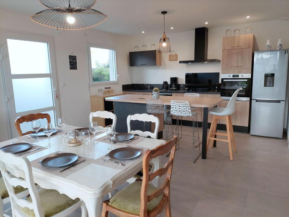 Single Storey Holiday Home In Cleder Luaran gambar