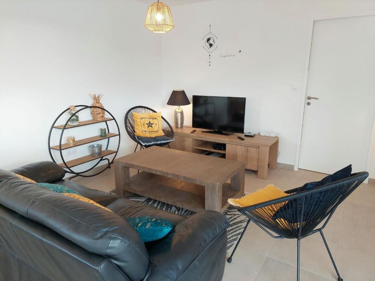 Single Storey Holiday Home In Cleder Luaran gambar