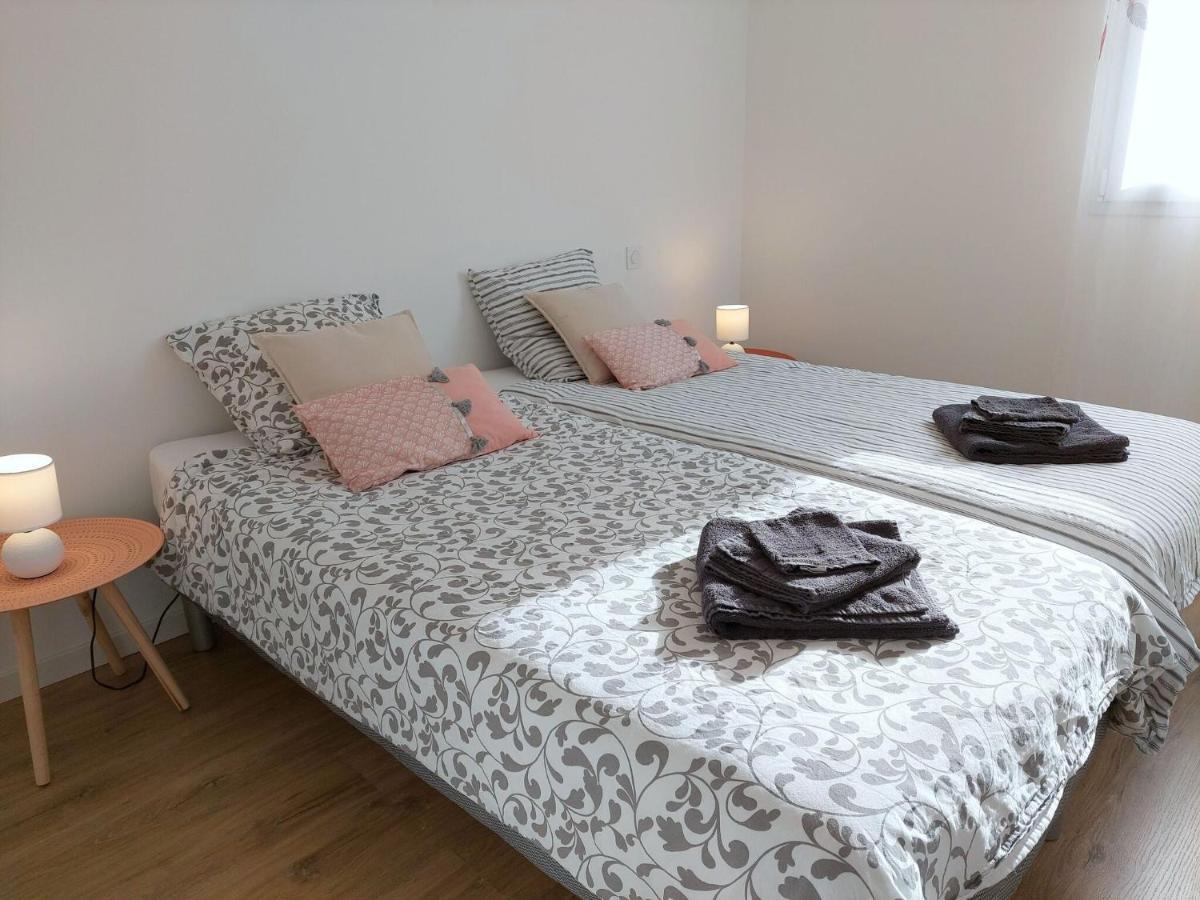 Single Storey Holiday Home In Cleder Luaran gambar